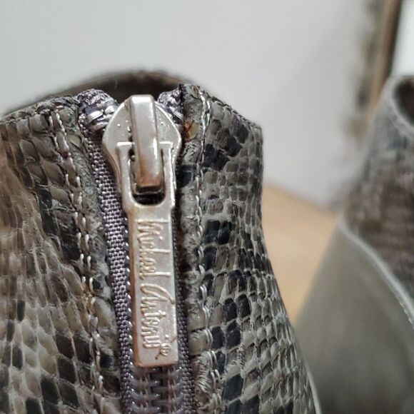 Michael Antonio Charcoal and Snake pattern, peep toe, size 11 , Chunky heel - Picture 5 of 9